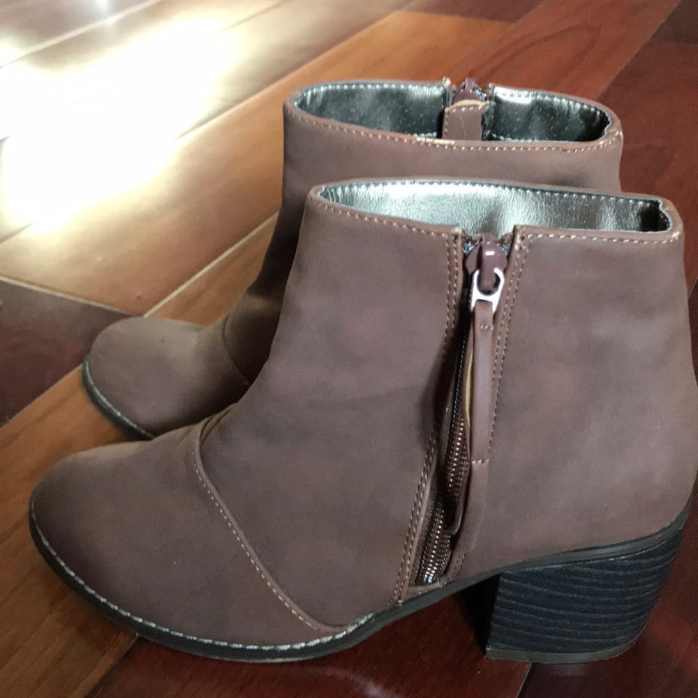 Nordstrom booties, light brown/mauve color